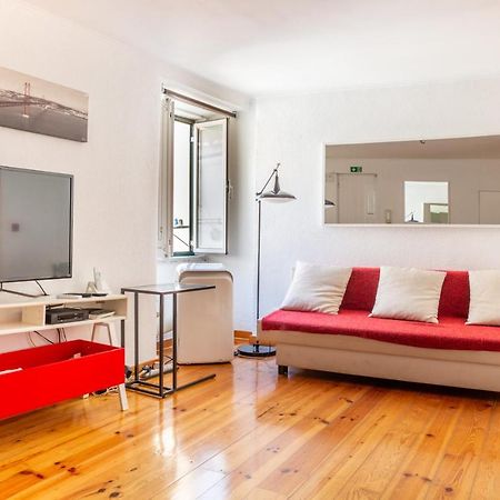 Studio In The Heart Of Alfama! Super Central! Лиссабон Экстерьер фото