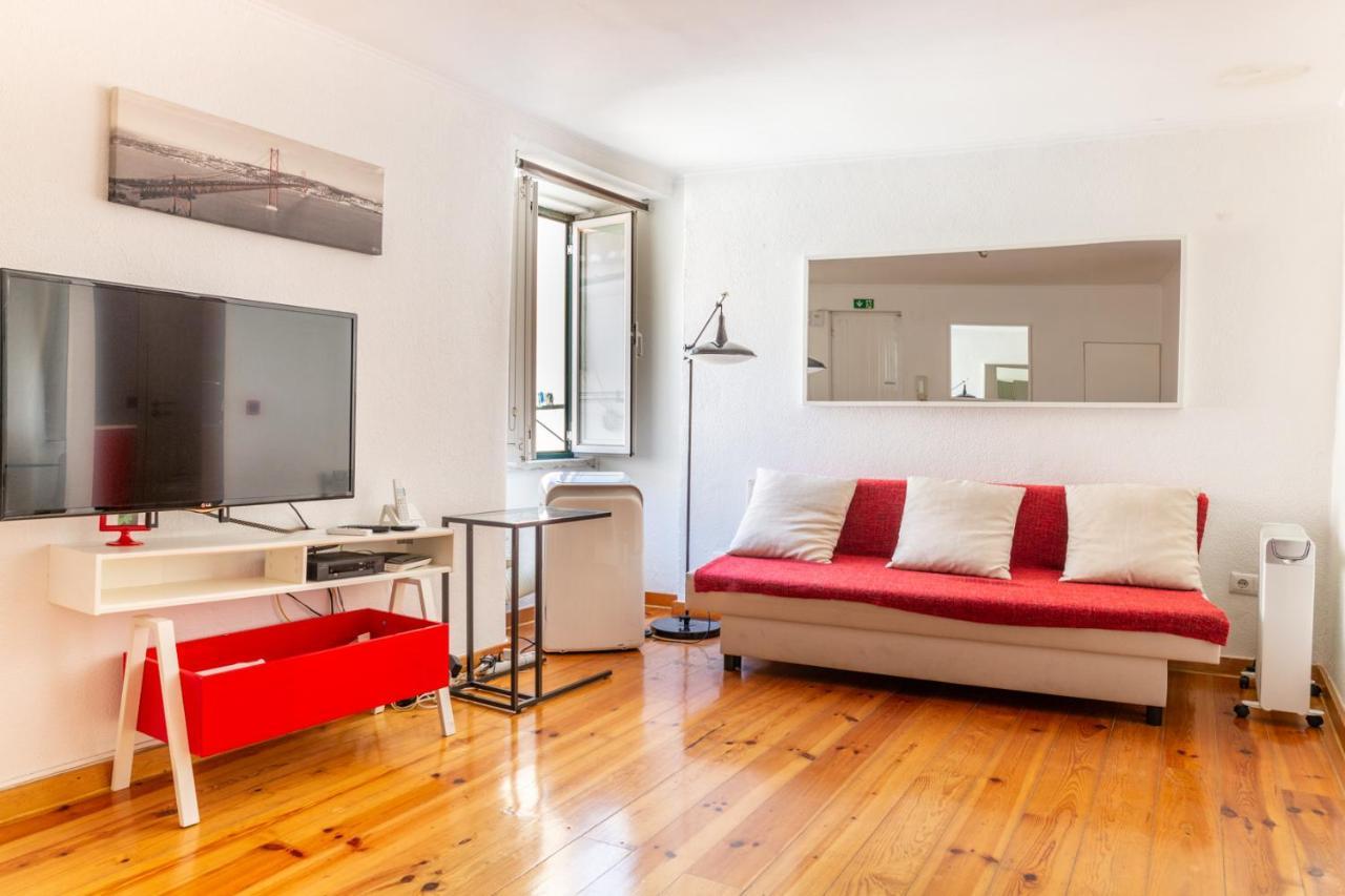 Studio In The Heart Of Alfama! Super Central! Лиссабон Экстерьер фото